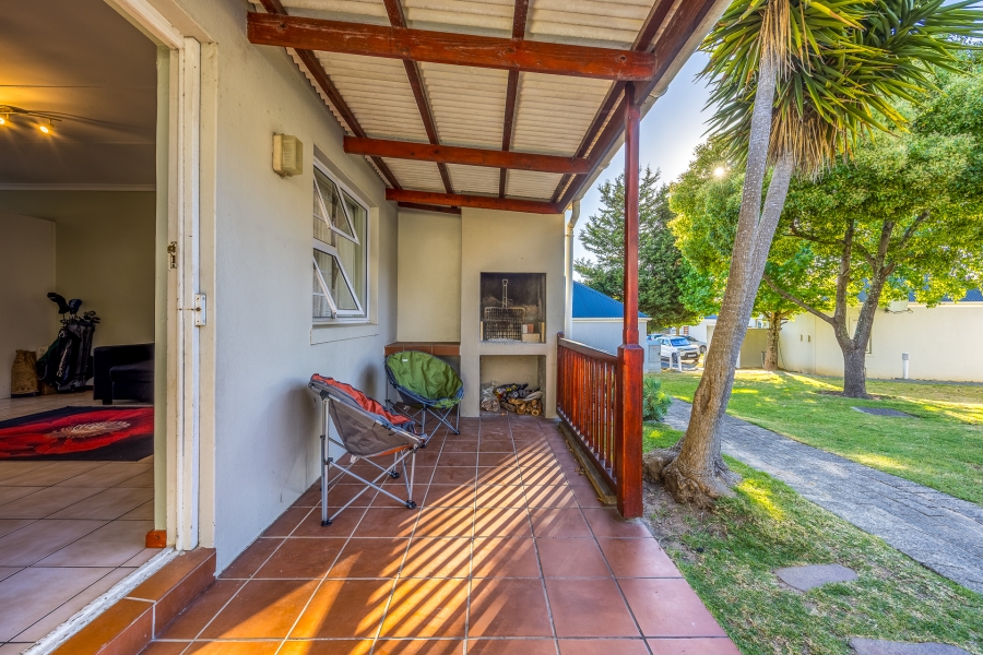 2 Bedroom Property for Sale in Goedemoed Western Cape